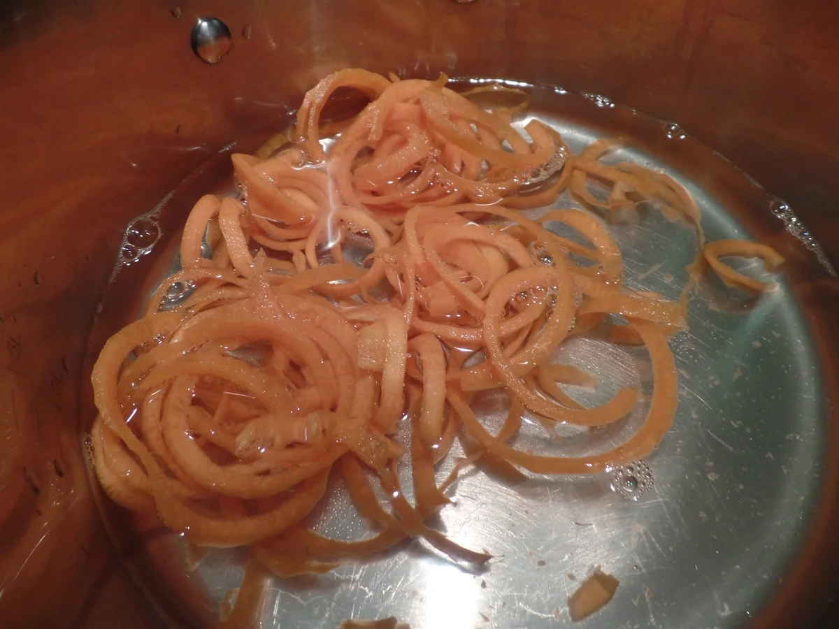 Rezept: Vollkornspaghetti und Möhrenspaghetti mit Champigons Bild Nr. 5890 Vollkornspaghetti und Möhrenspaghetti mit Champigons - Rezept - Bild Nr. 5890