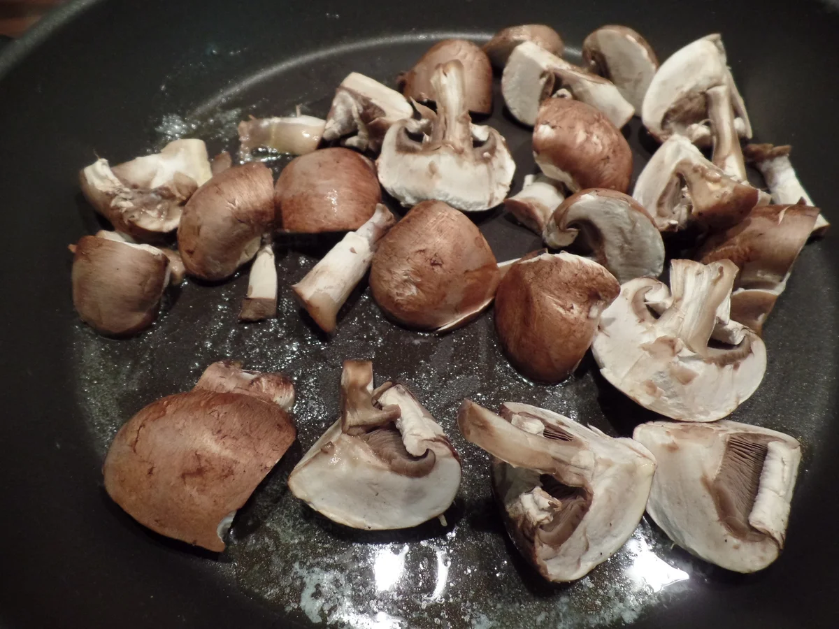 Rezept: Vollkornspaghetti und Möhrenspaghetti mit Champigons Bild Nr. 5891 Vollkornspaghetti und Möhrenspaghetti mit Champigons - Rezept - Bild Nr. 5891