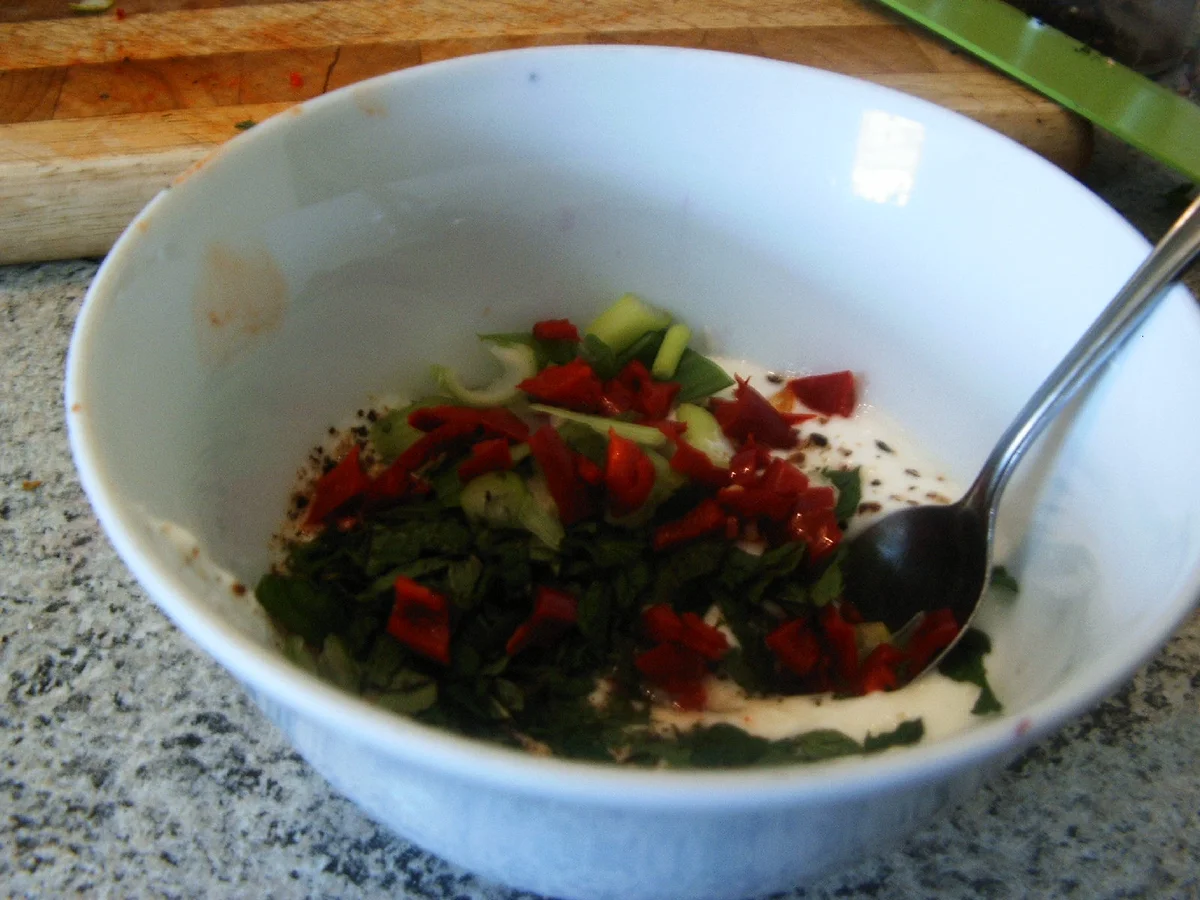 Radieschen-Bratlinge mit Dip - Rezept - Bild Nr. 5894