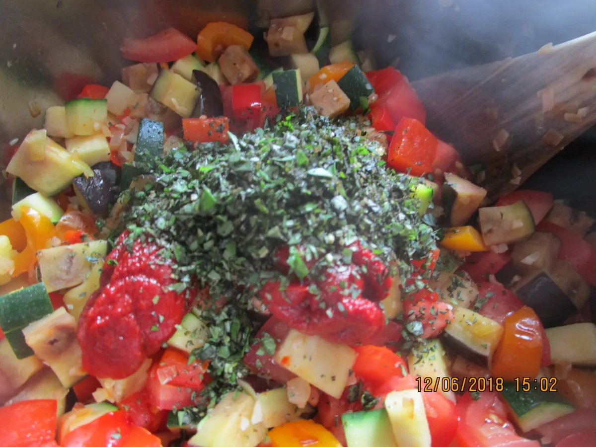 Rezept: Aus der französischen Küche: Originales Ratatouille Bild Nr. 5907 Aus der französischen Küche: Originales Ratatouille - Rezept - Bild Nr. 5907