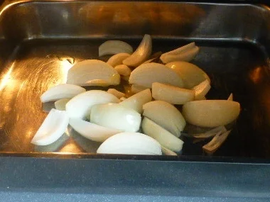 Rezept: Spanferkelkarree mit Biersauce,Laugenbrezelknödel und Rahmwirsing Bild Nr. 5888 Spanferkelkarree mit Biersauce,Laugenbrezelknödel und Rahmwirsing - Rezept - Bild Nr. 5888