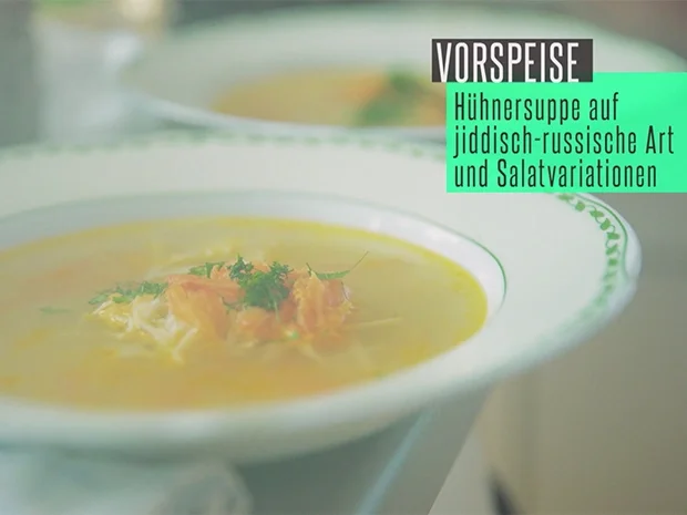 Hähnchensuppe mit Nudeln, Salat "Olivje", süßer Rote-Bete-Salat, Käse-Salat - Rezept - Bild Nr. 5887
