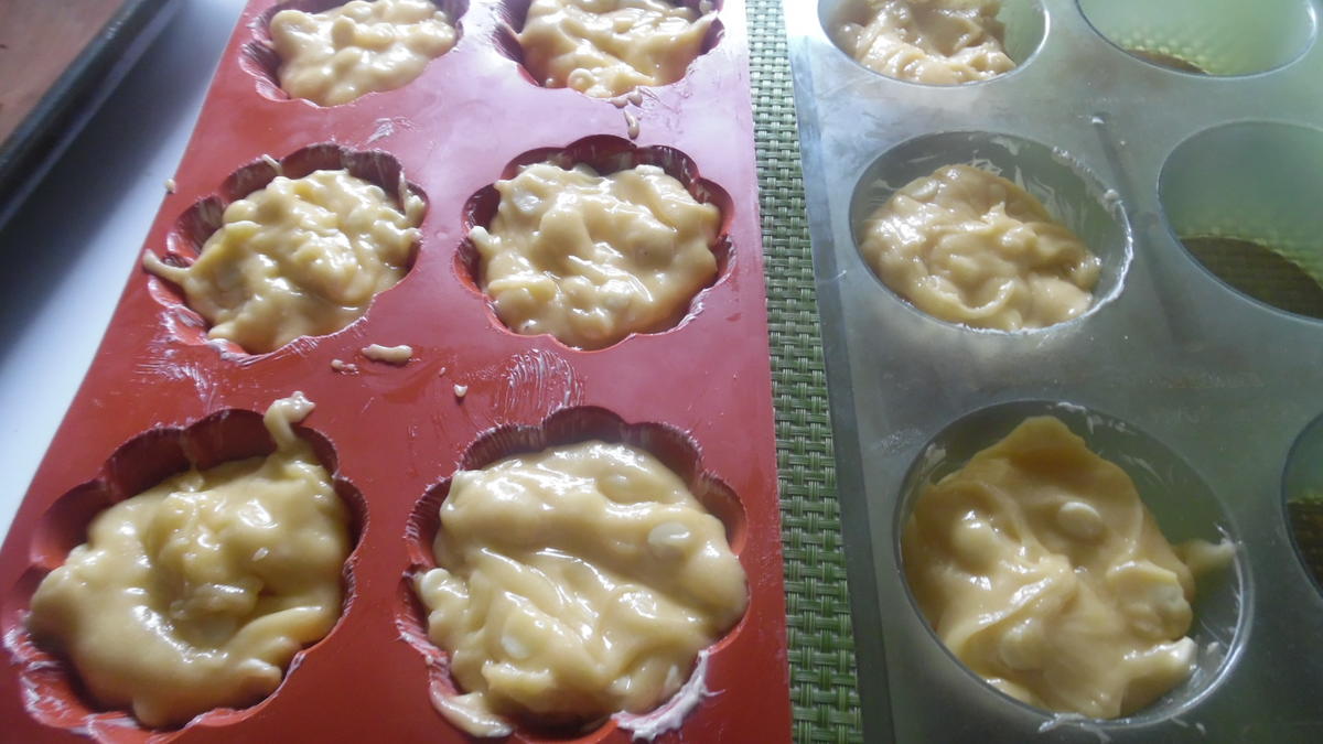 Macadamia-Muffins mit weißer Schokolade und Salzkaramell - Rezept - Bild Nr. 5912