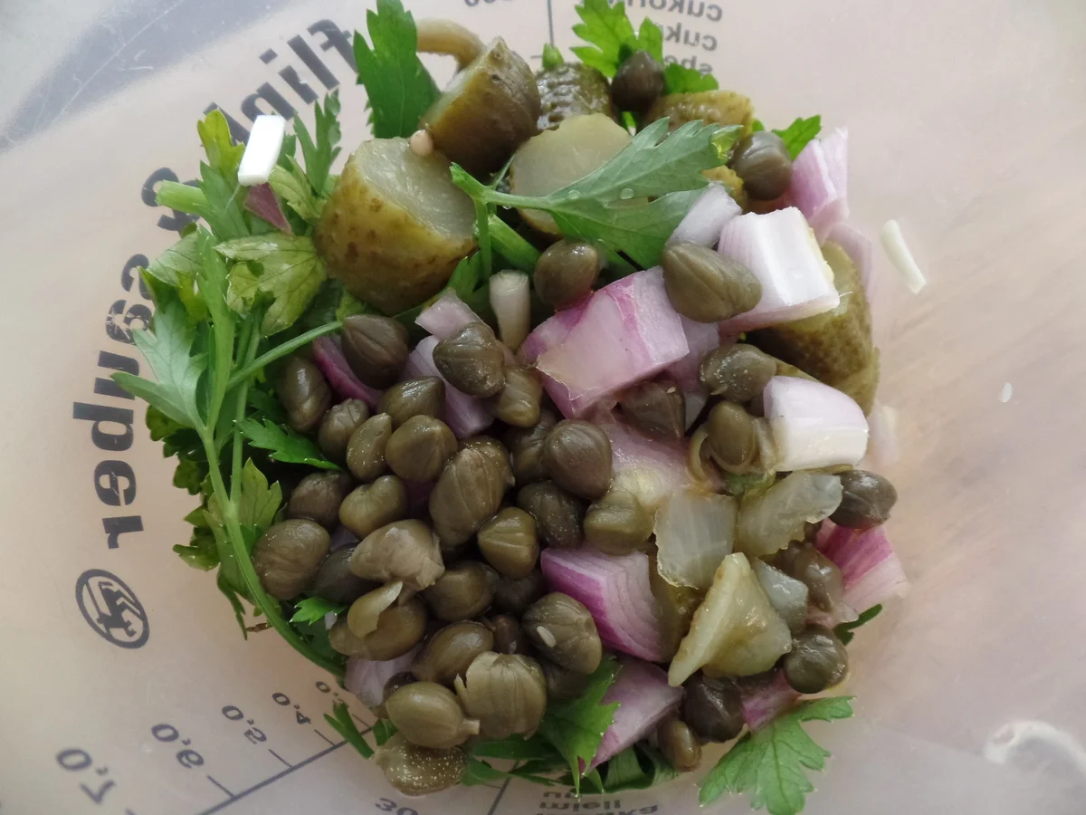 Rezept: Spargel mit Cornichons-Gürkchen-Petersilien-Salsa Bild Nr. 5912 Spargel mit Cornichons-Gürkchen-Petersilien-Salsa - Rezept - Bild Nr. 5912