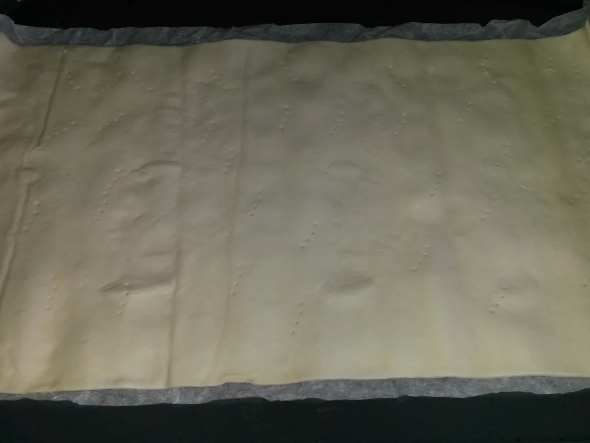 Cremeschnitten umhüllt von Blätterteig - Rezept - Bild Nr. 5931