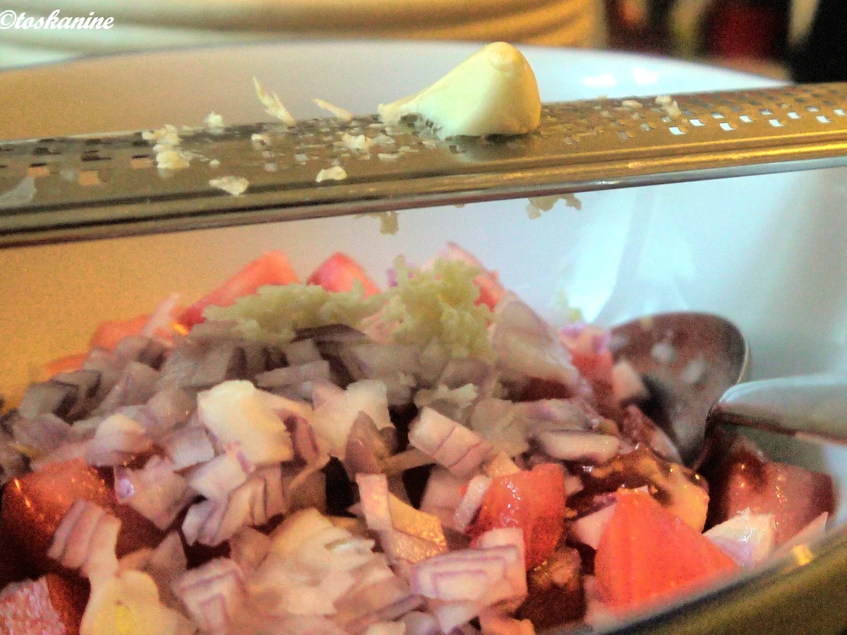 Rezept: Lauwarmer Bratkartoffel-Tomaten-Salat Bild Nr. 5943 Lauwarmer Bratkartoffel-Tomaten-Salat - Rezept - Bild Nr. 5943