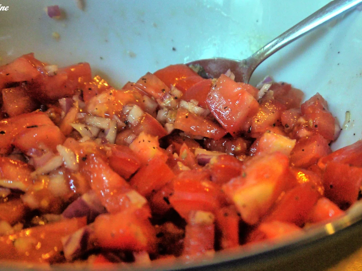 Rezept: Lauwarmer Bratkartoffel-Tomaten-Salat Bild Nr. 5943 Lauwarmer Bratkartoffel-Tomaten-Salat - Rezept - Bild Nr. 5943