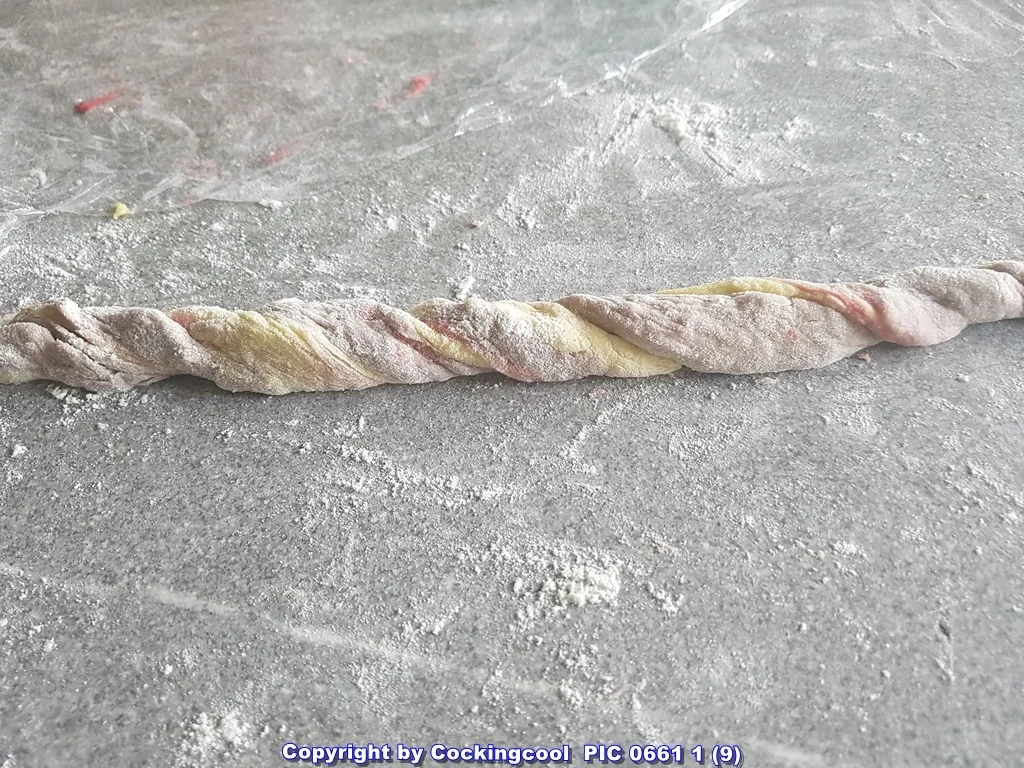 Rezept: VEGANE "Rainbow Bagel`s und das OMNI "Bagel`s Grundrezept" Bild Nr. 5949 VEGANE "Rainbow Bagel`s und das OMNI "Bagel`s Grundrezept" - Rezept - Bild Nr. 5949