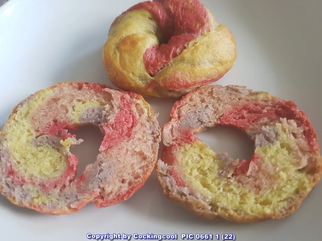 Rezept: VEGANE "Rainbow Bagel`s und das OMNI "Bagel`s Grundrezept" Bild Nr. 5958 VEGANE "Rainbow Bagel`s und das OMNI "Bagel`s Grundrezept" - Rezept - Bild Nr. 5958