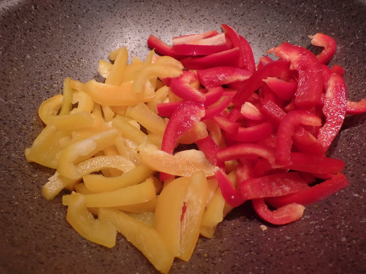 Asiatische Nudelpfanne - Rezept - Bild Nr. 5960