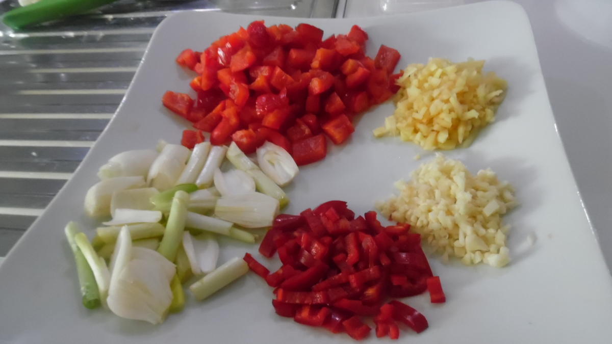 Fisch-Kokos-Curry (scharf) mit Jasminreis und Chapati - Rezept - Bild Nr. 5977