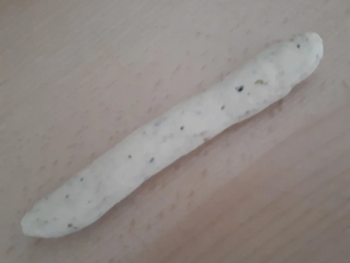 Rezept: WM-Snack: Grissini spessi mit dreierlei Dips in schwarz-rot-gold vegan Bild Nr. 5990 WM-Snack: Grissini spessi mit dreierlei Dips in schwarz-rot-gold vegan - Rezept - Bild Nr. 5990