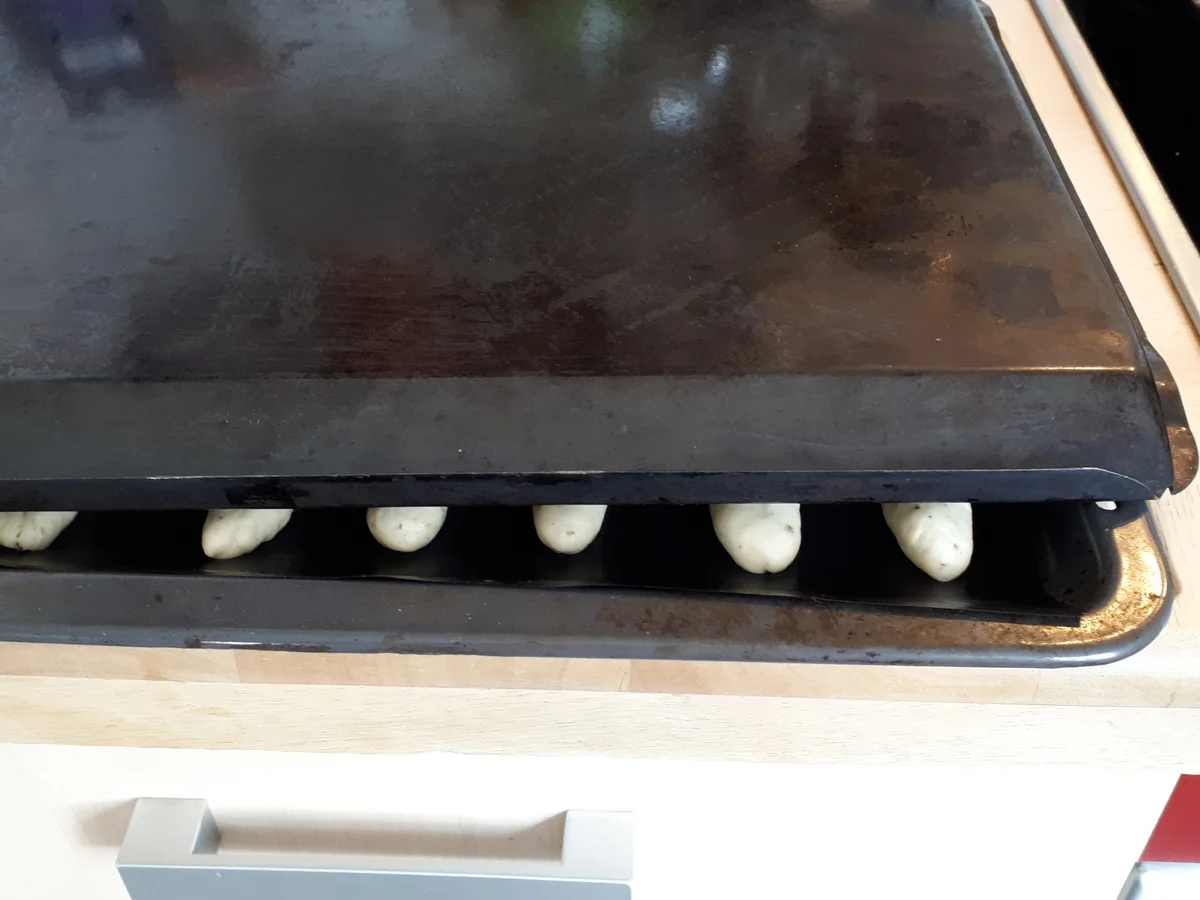 Rezept: WM-Snack: Grissini spessi mit dreierlei Dips in schwarz-rot-gold vegan Bild Nr. 5992 WM-Snack: Grissini spessi mit dreierlei Dips in schwarz-rot-gold vegan - Rezept - Bild Nr. 5992