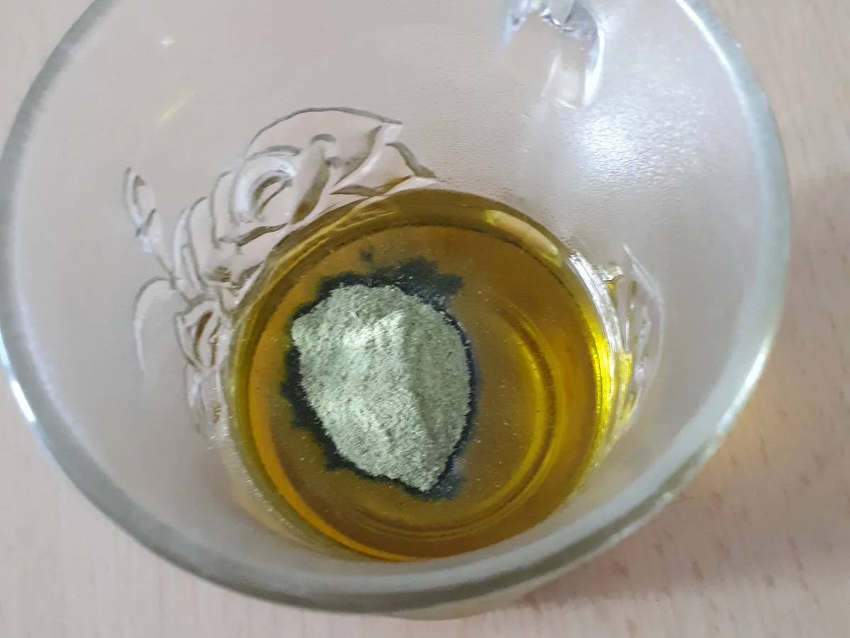 Rezept: WM-Snack: Grissini spessi mit dreierlei Dips in schwarz-rot-gold vegan Bild Nr. 5993 WM-Snack: Grissini spessi mit dreierlei Dips in schwarz-rot-gold vegan - Rezept - Bild Nr. 5993