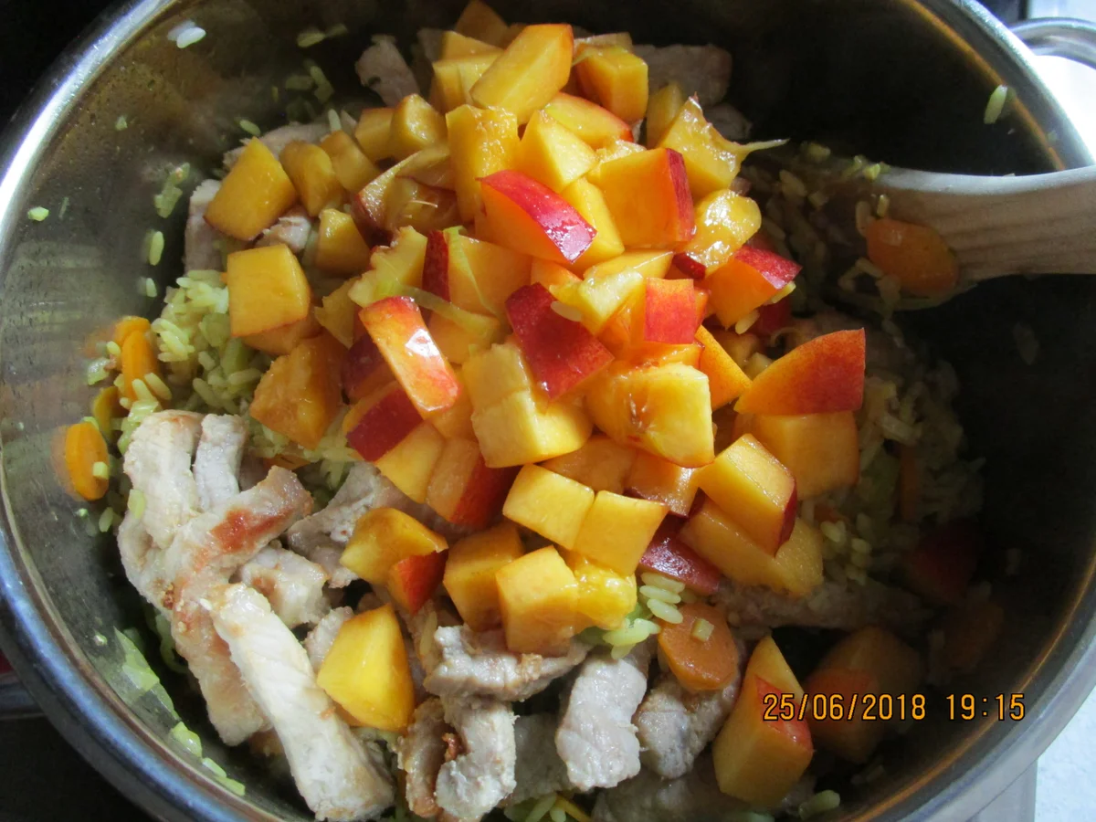 Rezept: Gemüse-Curry mit Nektarinen und Schweinelachs Bild Nr. 5975 Gemüse-Curry mit Nektarinen und Schweinelachs - Rezept - Bild Nr. 5975