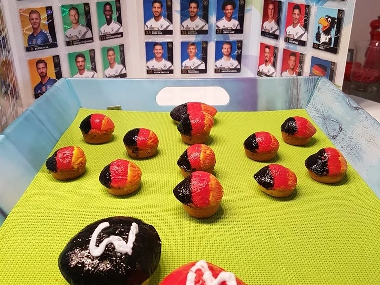 Oma Löffel`s Kid`sFood Kleingebäck = Muffins sind die neuen Fussi`s zur WM 2018 - Rezept - Bild Nr. 5983