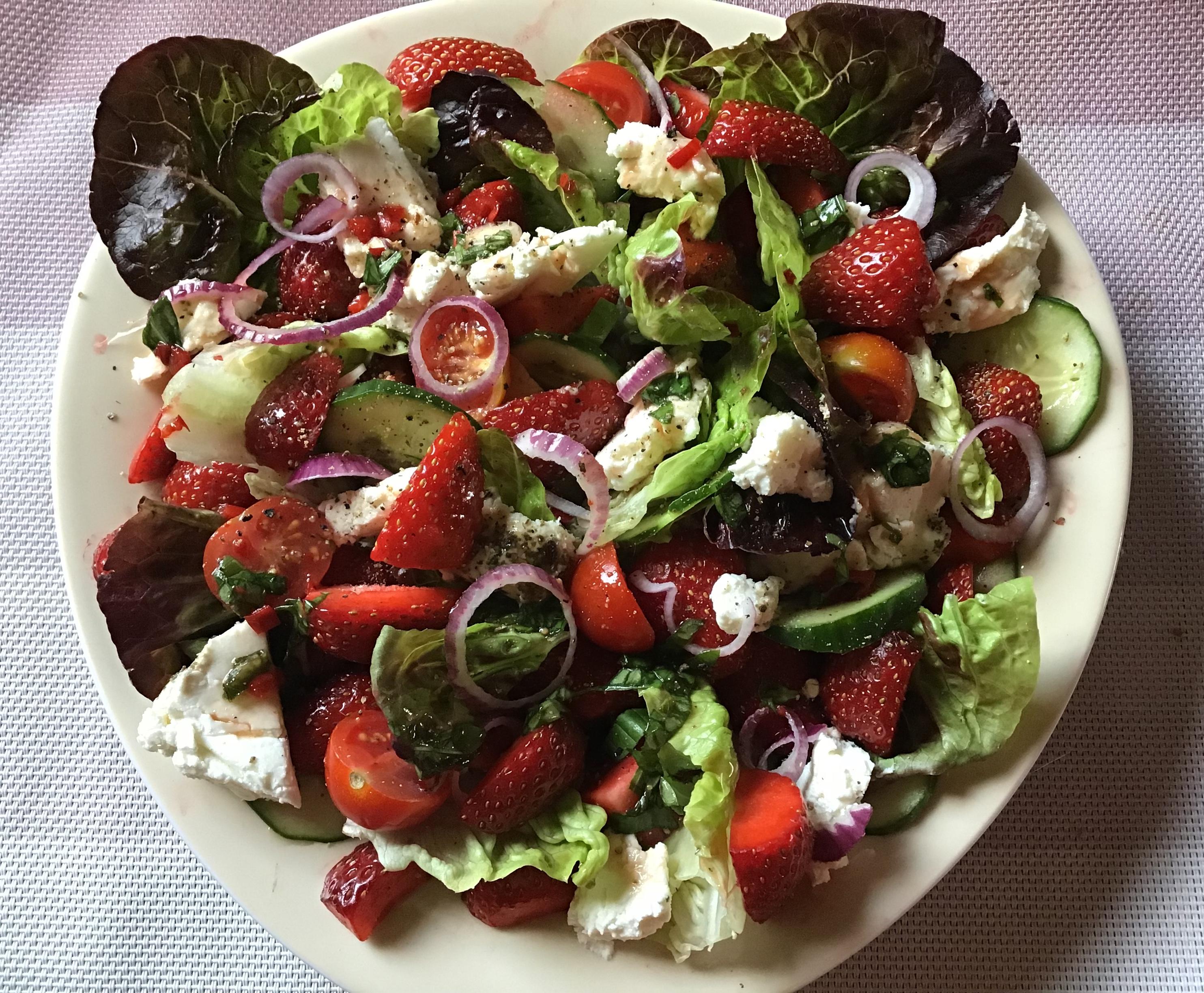 Bilder für Gemischter Erdbeer-Salat Rezept