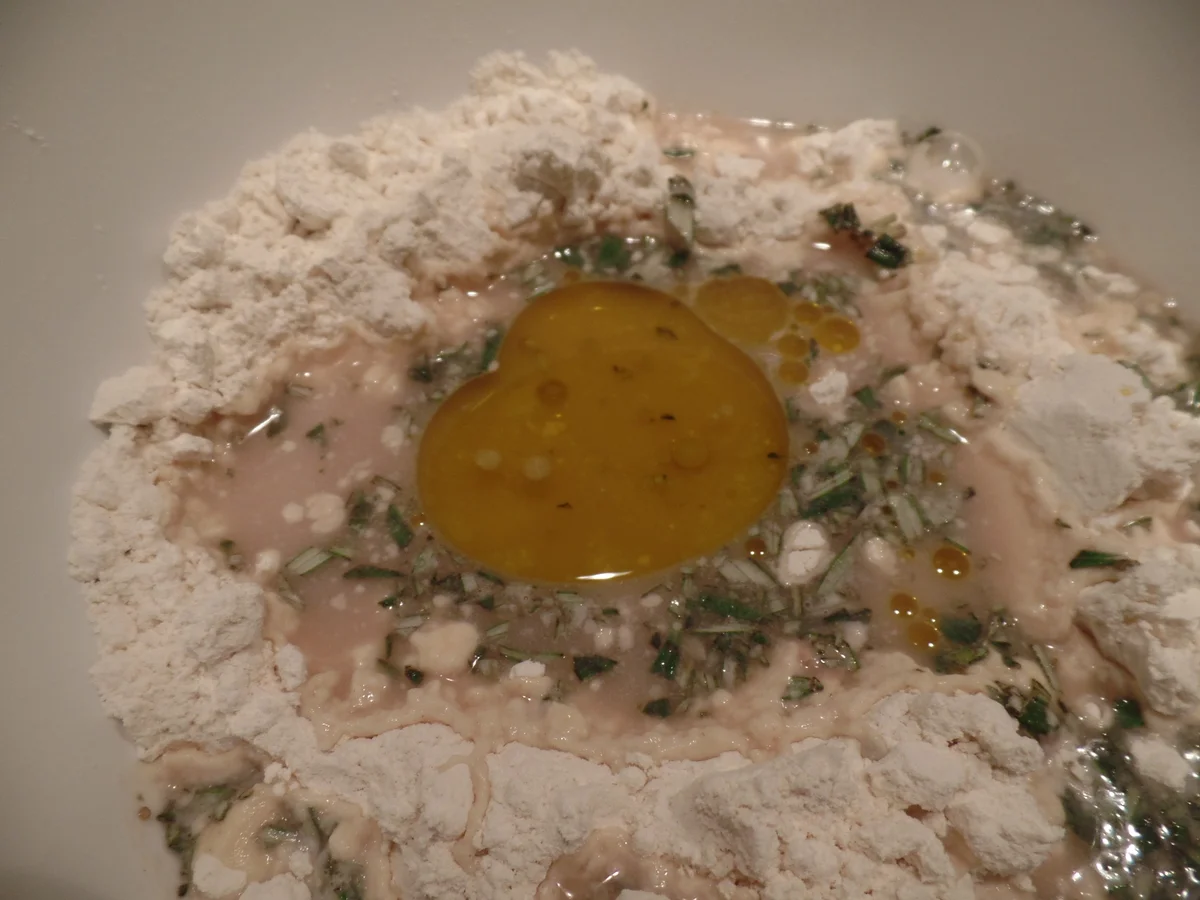 Rezept: Tomaten-Oliven-Focaccia Bild Nr. 5974 Tomaten-Oliven-Focaccia - Rezept - Bild Nr. 5974