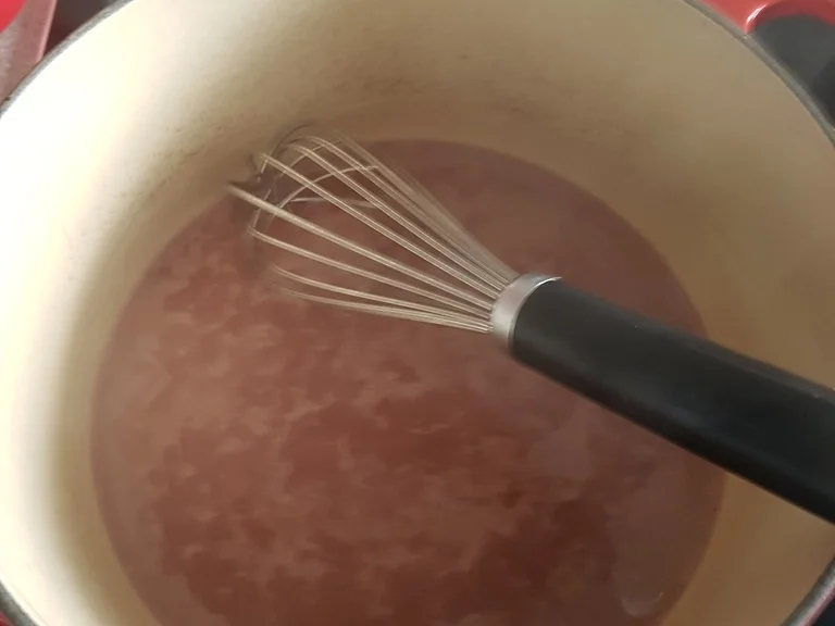 Samtige Rotwein Pfefferbeerensosse - Rezept - Bild Nr. 5987