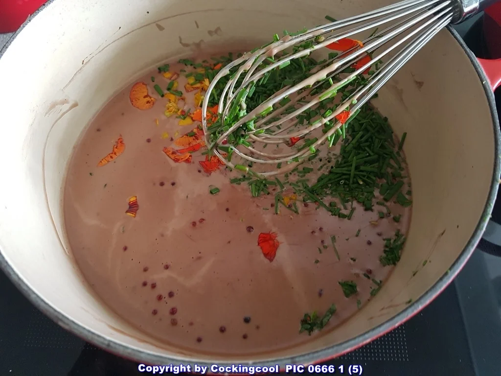 Samtige Rotwein Pfefferbeerensosse - Rezept - Bild Nr. 5991