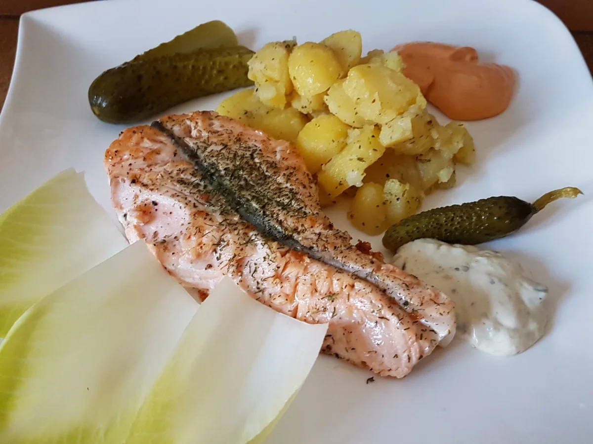 Norwegischer Wildlachs mit Kartoffeln - Rezept - Bild Nr. 6030