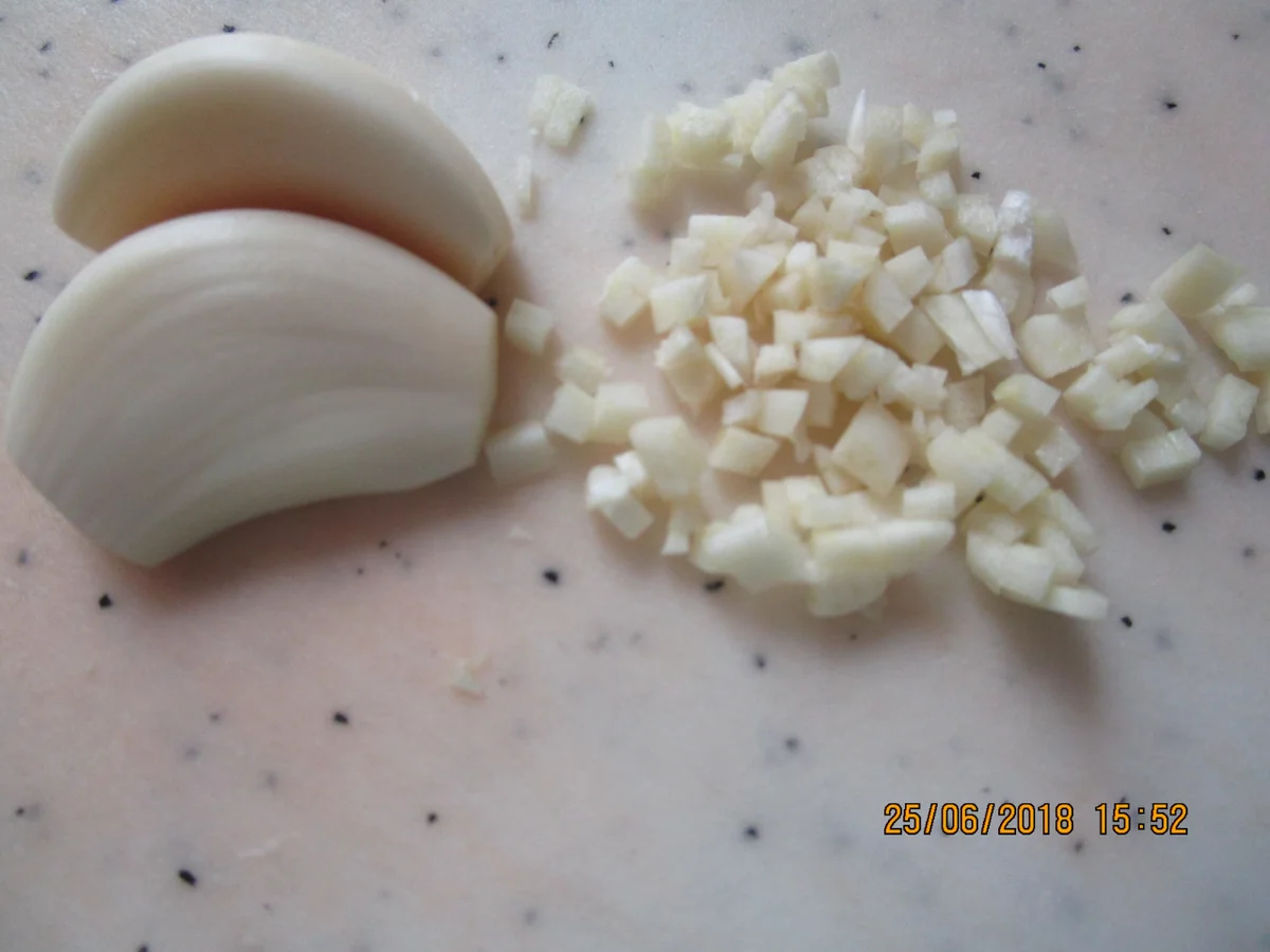 Die ersten Gartengurken pikant gefüllt... - Rezept - Bild Nr. 6034