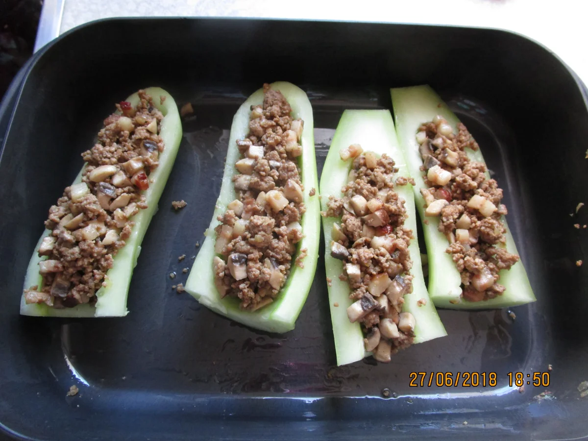 Die ersten Gartengurken pikant gefüllt... - Rezept - Bild Nr. 6041