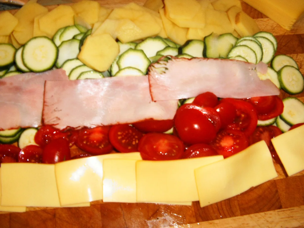 Rezept: Zucchini-Tomaten-Kartoffelauflauf Bild Nr. 6030 Zucchini-Tomaten-Kartoffelauflauf - Rezept - Bild Nr. 6030