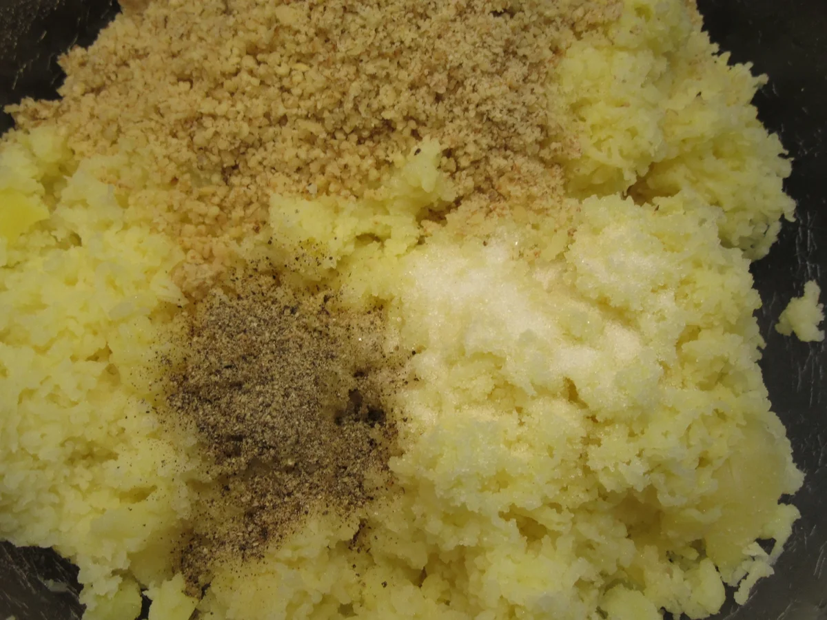 Pasta: Gefüllte Gnocchi mit Salbeibutter - Rezept - Bild Nr. 6039