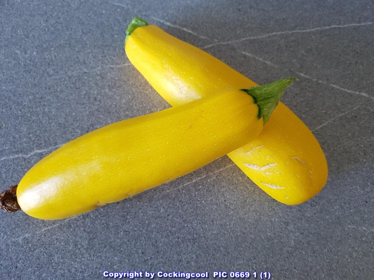 Süss-Sauer eingelegte "rohe Zucchini" aus dem Garten - Rezept - Bild Nr. 6032