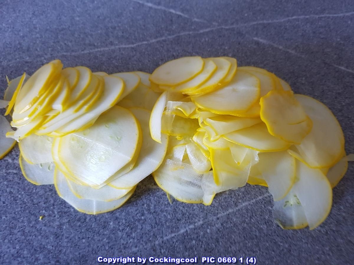 Süss-Sauer eingelegte "rohe Zucchini" aus dem Garten - Rezept - Bild Nr. 6037