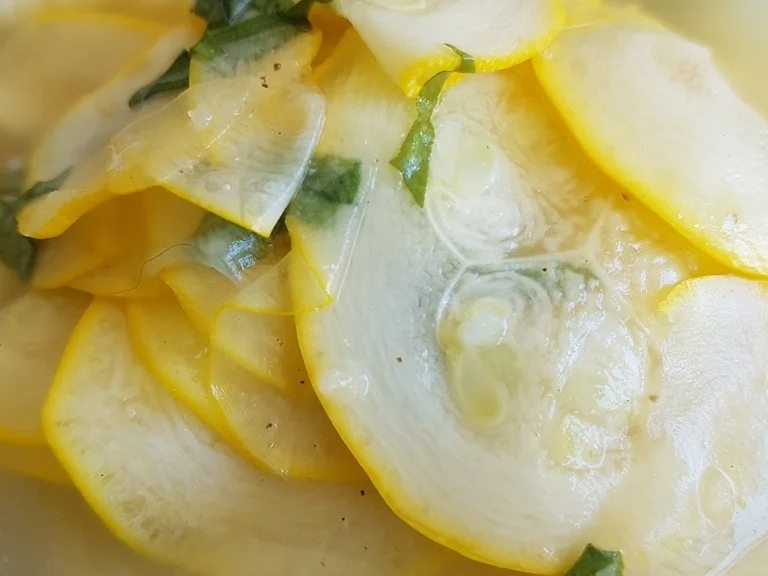 Süss-Sauer eingelegte "rohe Zucchini" aus dem Garten - Rezept - Bild Nr. 6039