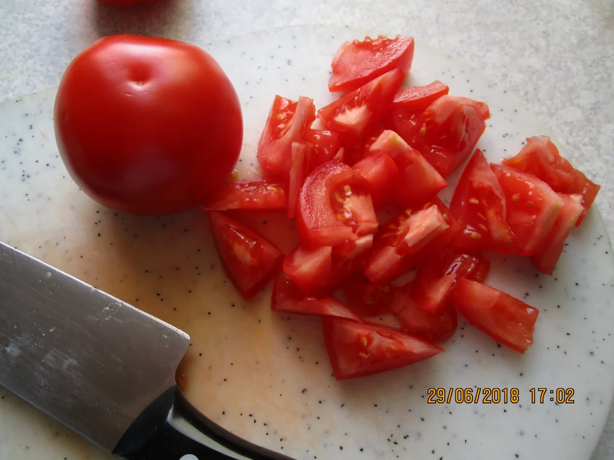 Hähnchenbrust m. Filet zu Bandnudeln aus Zucchini/Möhren und Tomatensauce - Rezept - Bild Nr. 6035