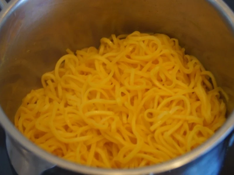 Mie-Nudeln mit Ei, Gemüse und Sprossen - Rezept - Bild Nr. 6042