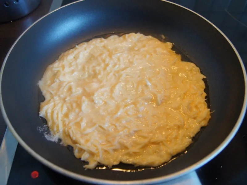 Rezept: Käseomelett Bild Nr. 6 Käseomelett - Rezept - Bild Nr. 6