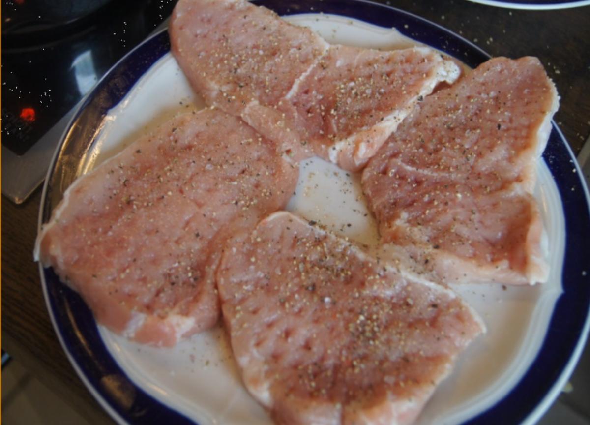 Schweinerückenschnitzel mit Buttermais und gelben Kümmel-Kartoffeln - Rezept - Bild Nr. 6053