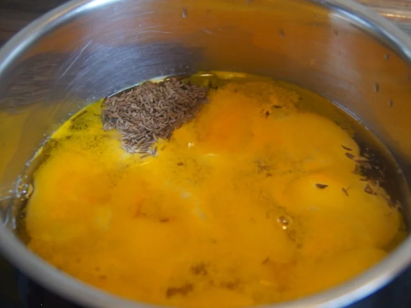 Schweinerückenschnitzel mit Buttermais und gelben Kümmel-Kartoffeln - Rezept - Bild Nr. 6055