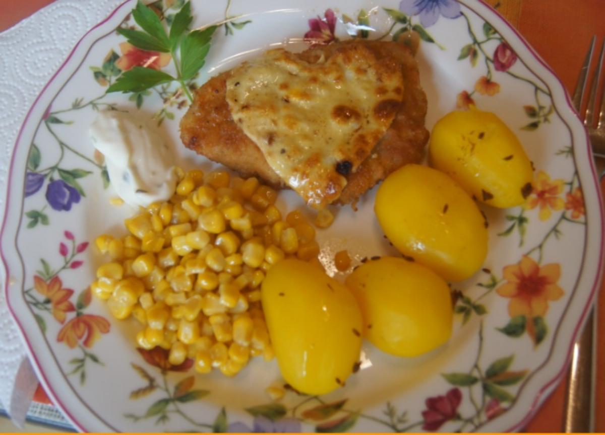 Schweinerückenschnitzel mit Buttermais und gelben Kümmel-Kartoffeln - Rezept - Bild Nr. 6058