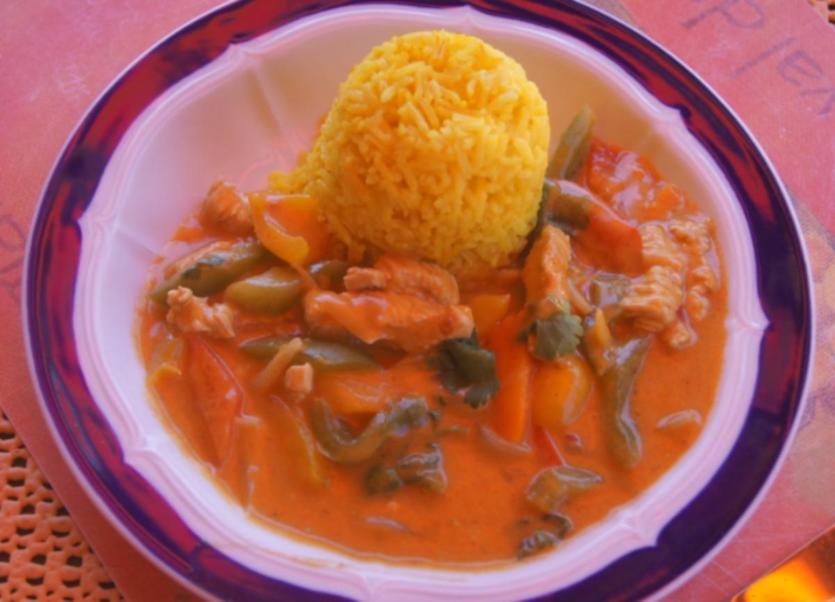 Thailändisches rotes Curry mit gelben Basmati Reis - Rezept - Bild Nr. 6054
