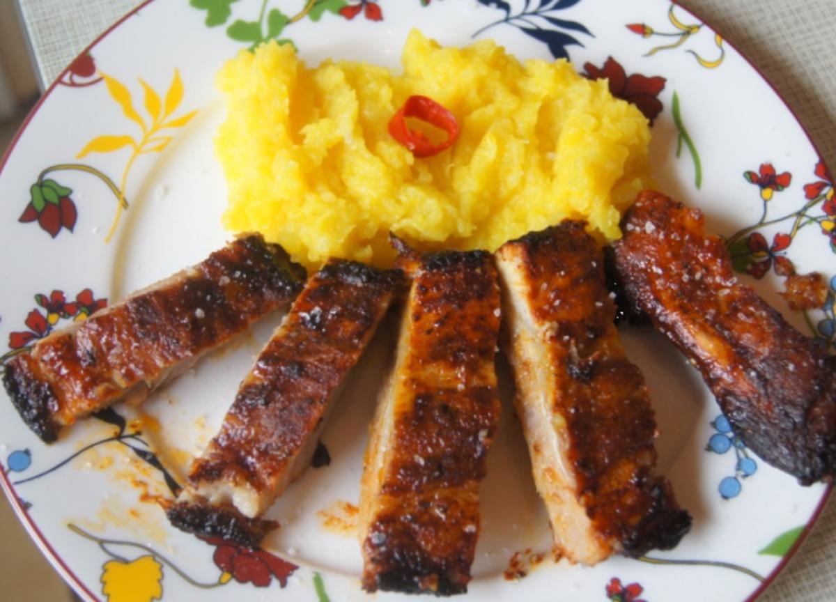 Spare Ribs mit Gurkensalat und gelben Zwiebel-Kartoffelstampf - Rezept
Gesendet von MausVoh