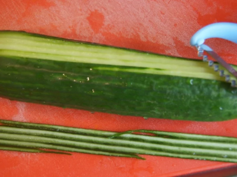 Spare Ribs mit Gurkensalat und gelben Zwiebel-Kartoffelstampf - Rezept - Bild Nr. 6055