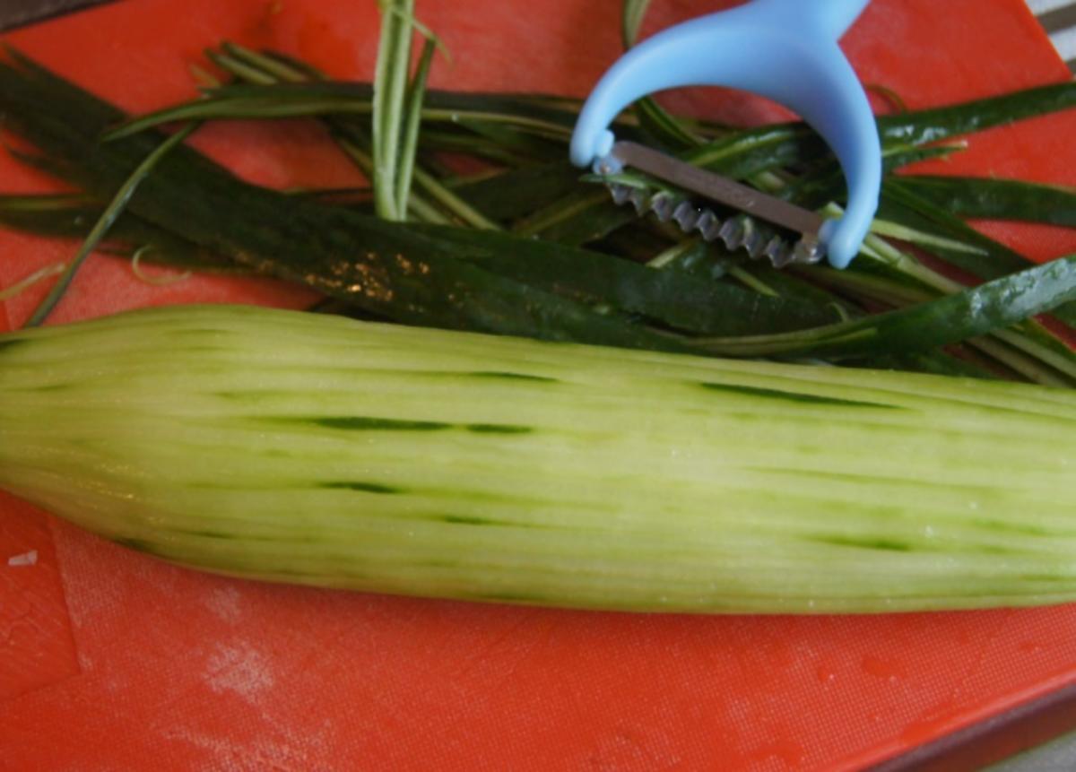 Spare Ribs mit Gurkensalat und gelben Zwiebel-Kartoffelstampf - Rezept - Bild Nr. 6056