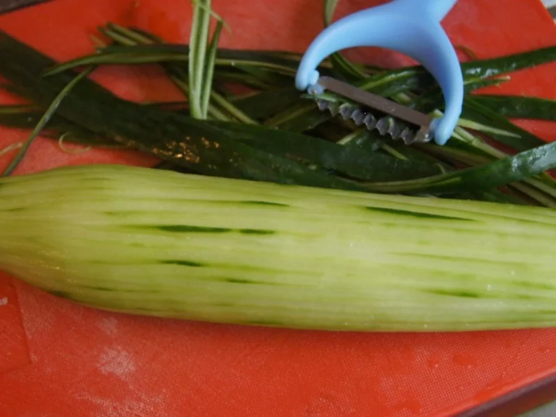 Spare Ribs mit Gurkensalat und gelben Zwiebel-Kartoffelstampf - Rezept - Bild Nr. 6056