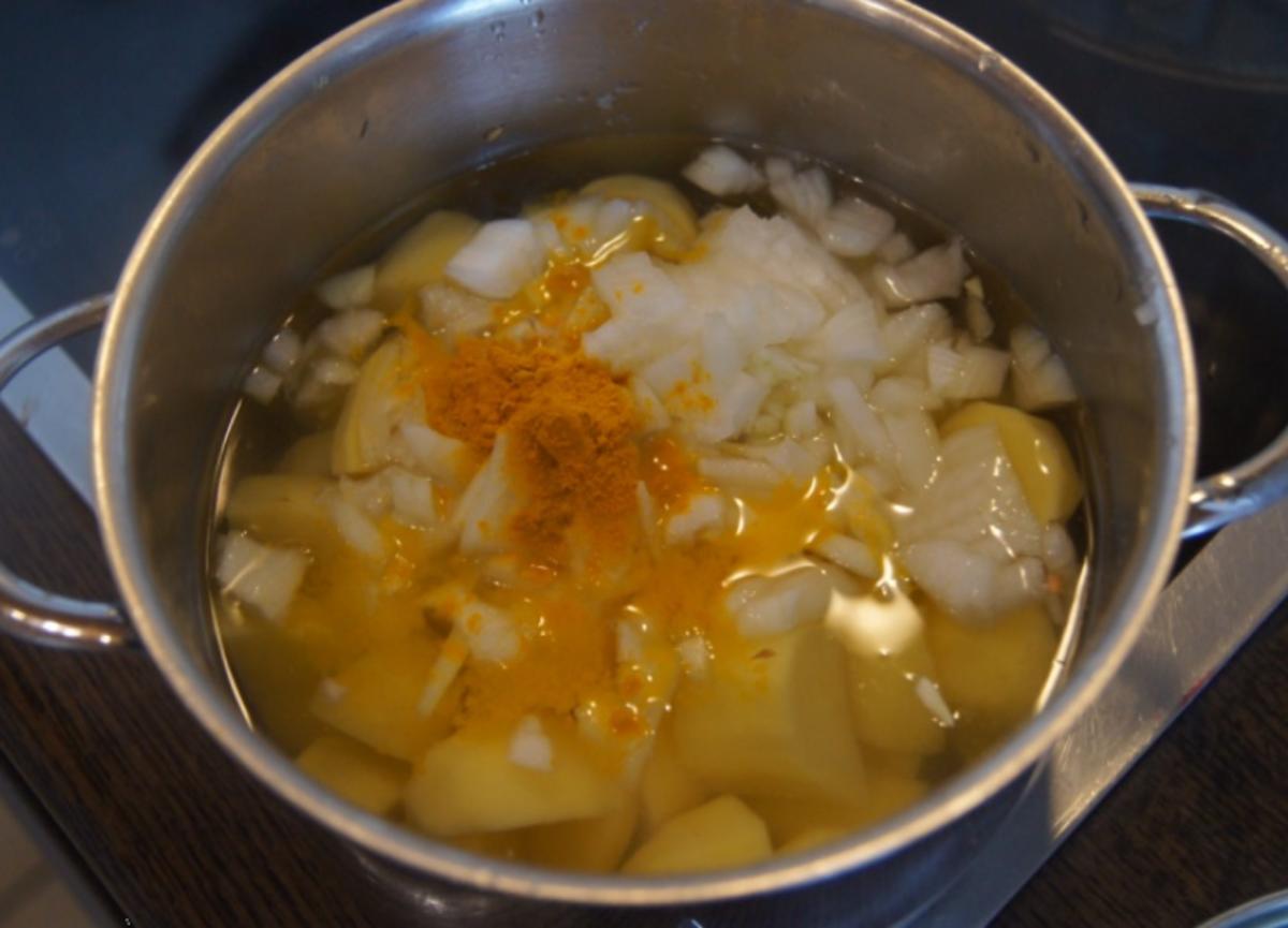 Spare Ribs mit Gurkensalat und gelben Zwiebel-Kartoffelstampf - Rezept - Bild Nr. 6060