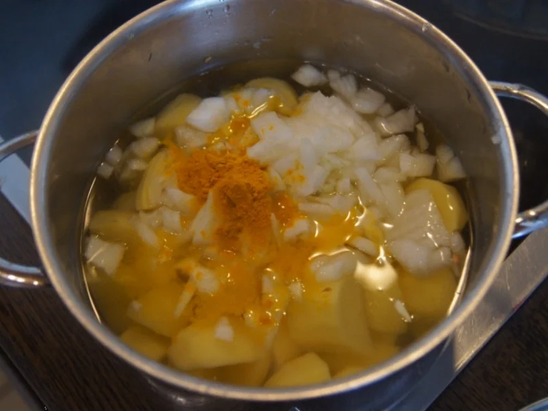 Spare Ribs mit Gurkensalat und gelben Zwiebel-Kartoffelstampf - Rezept - Bild Nr. 6060