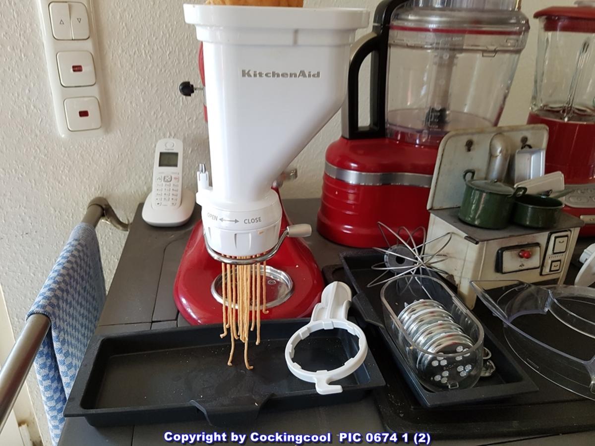 Bilder für Biggi`s Pasta = Spaghetti mit Paprika Tomten Chili Aroma - Rezept