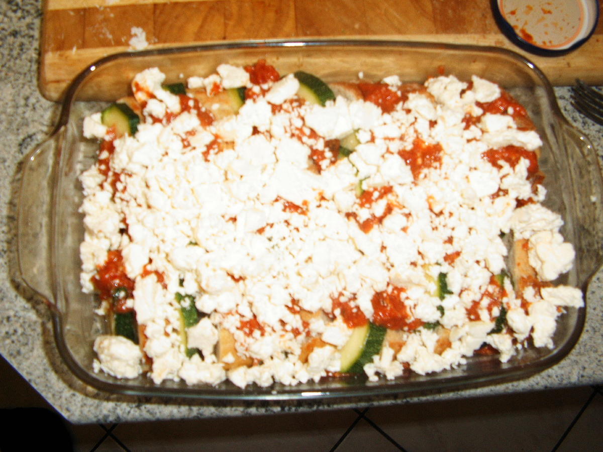 Zucchini-Baguette -Auflauf mit Tomatensoße - Rezept - Bild Nr. 6051