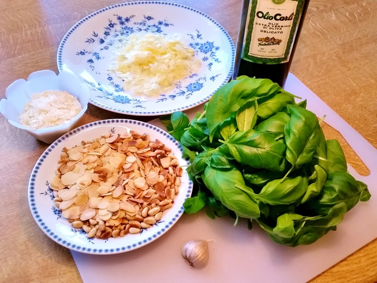 Pesto Genovese mit Spaghetti - Rezept - Bild Nr. 6061