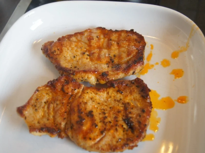 Schweinenackensteak mit Buttermais und Gewürz-Kartoffeln - Rezept - Bild Nr. 6063