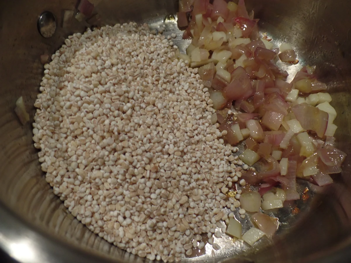 Rote-Bete-Graupen-Risotto-Bowl - Rezept - Bild Nr. 6068